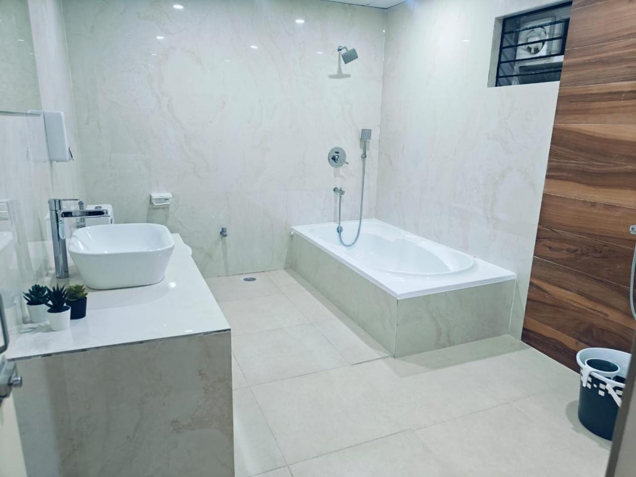 The Nest Bed & Breakfast Bhubaneswar Ngoại thất bức ảnh